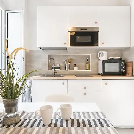 Apartment White Ostilia *