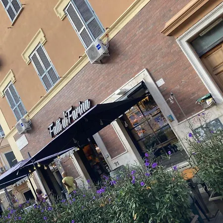 Old Bakery & * Rome