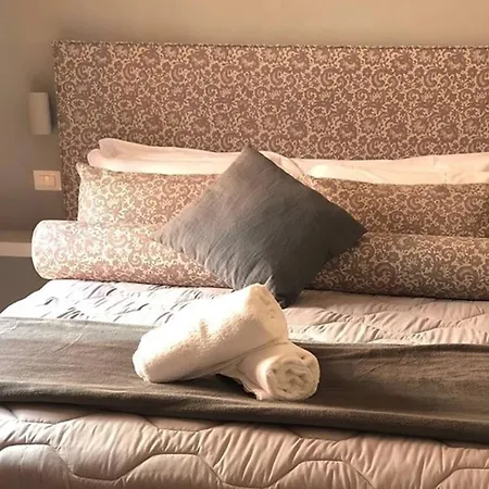 Guest house 94 Piazza Di Spagna Rome