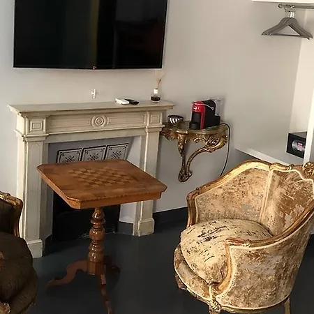 94 Piazza Di Spagna Guest house 2*