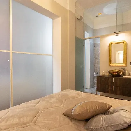Apartment Gregoriana Luxury In *