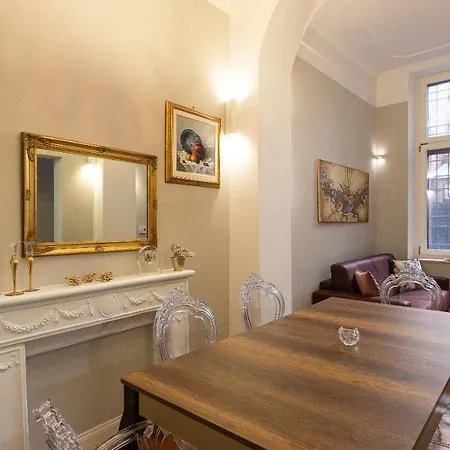 Apartment Gregoriana Luxury In