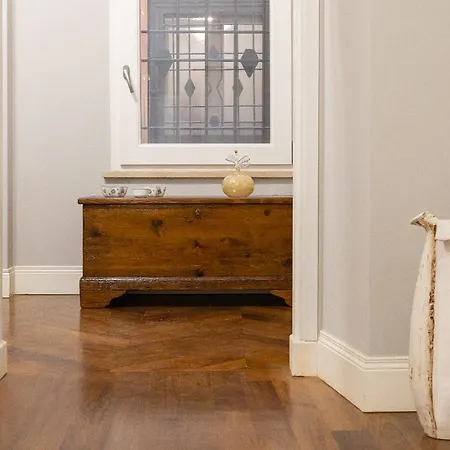 Apartment Gregoriana Luxury In Rome