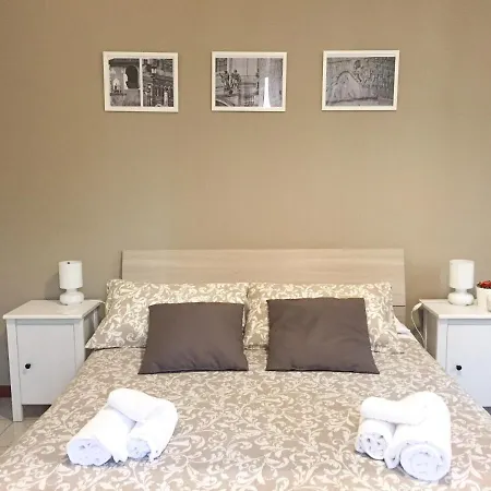 Domus Santa Caterina Guest house *