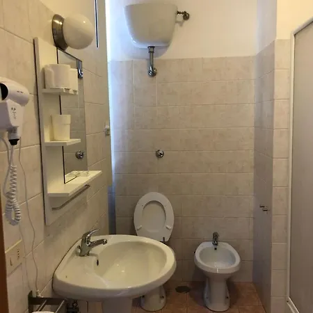 Domus Santa Caterina Guest house *