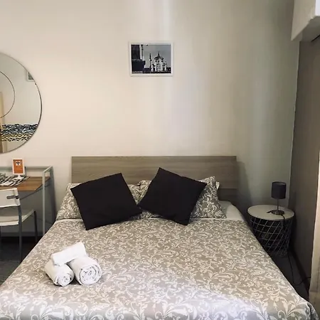 Domus Santa Caterina Guest house *