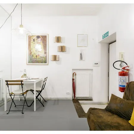 Pied-a-terre Domusuite Rhome Colosseo Apartment Rome