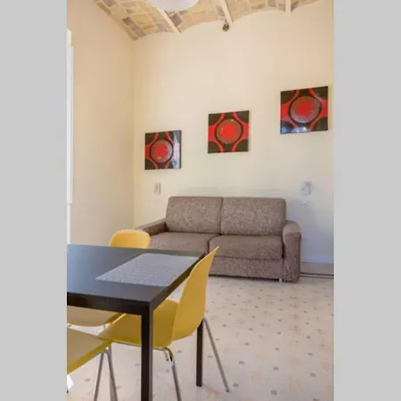 Romantica With Balcony Near San Giovanni