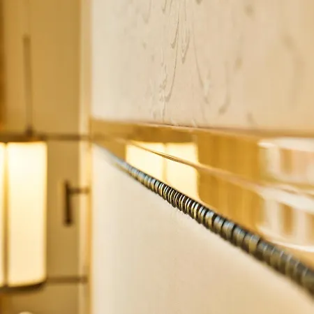 Eden - Dorchester Collection Hotel