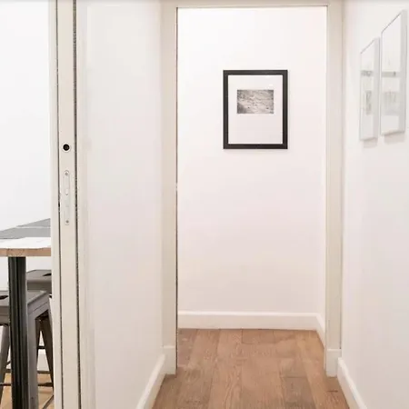 Apartment Iflat Art In The Heart Of *