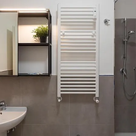 In - Annietta Apartment