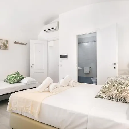 White Candia * Rome