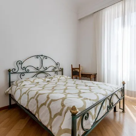 Carosi Apartment, Via Del Viminale Apartment Rome