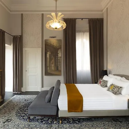 Ricciardelli Luxury - Piazza Di Spagna