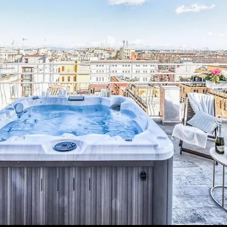 Vatican Luxury Home Jacuzzi Apartment