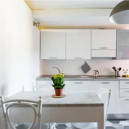 Cozy Studio In Trastevere Διαμέρισμα Ρώμη