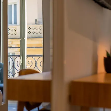 Design 18 Charming Guest house Rome