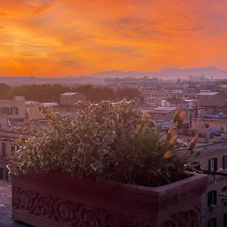 Penthouseinrome Holiday home *