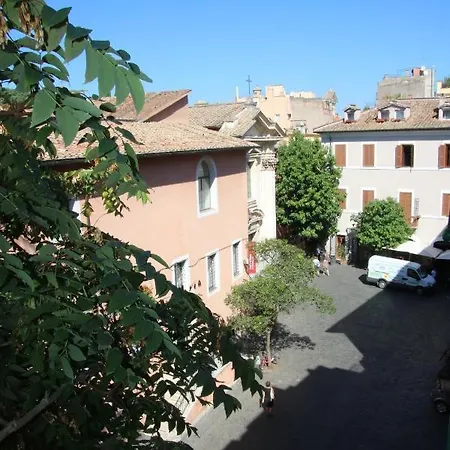 Cozy Studio In Trastevere Ρώμη