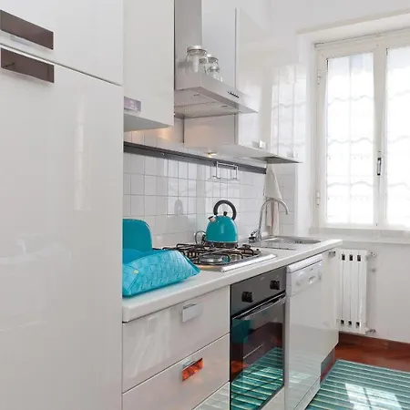 Apartment Pateras Flower-rental In Rome