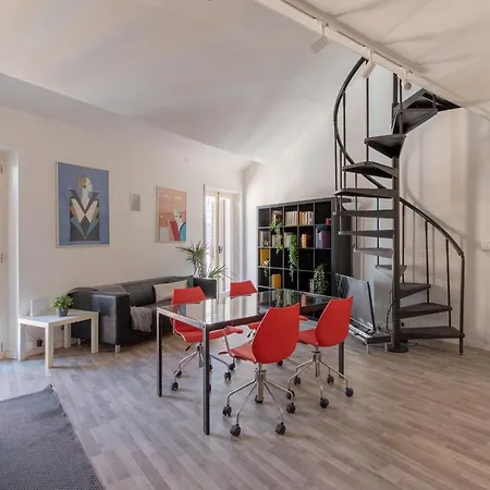 Iflat Trastevere Industrial Apartment *