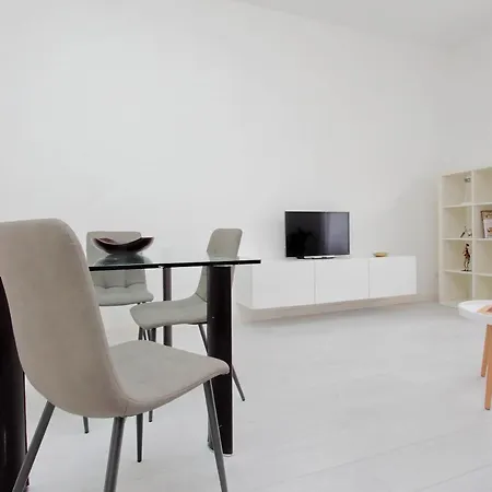 Apartment Da Bea A San Pietro In Via Delle Fornaci 139 *
