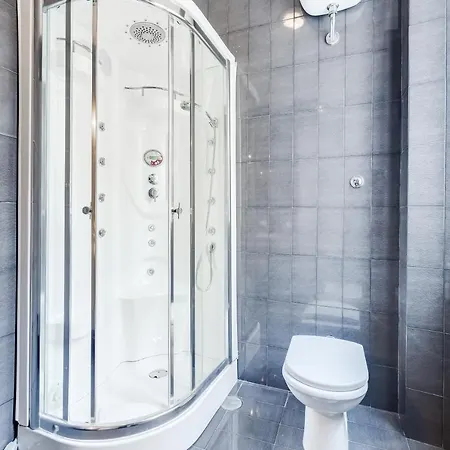 Large And Bright Amazing View Basilica San Giovanni In Laterano Apartment *