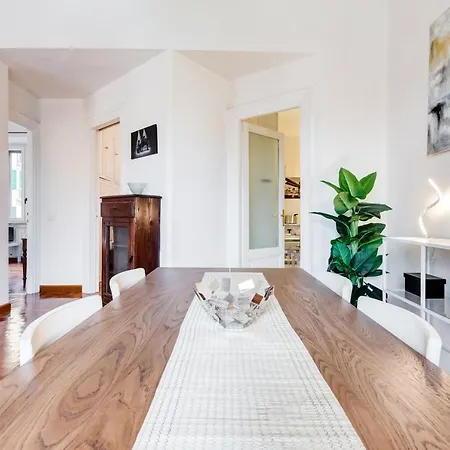 Large And Bright Amazing View Basilica San Giovanni In Laterano Apartment