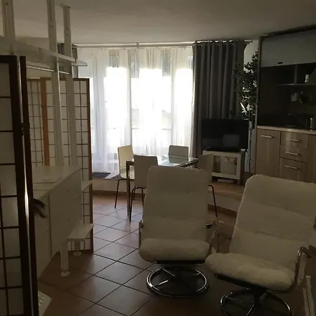 Vicino Ifo Intero Apartment