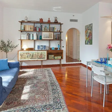 Pateras Flower-rental In Apartment *