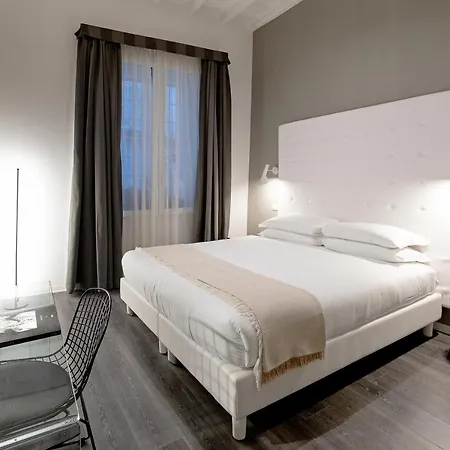 N - Space Modern Guestrooms *