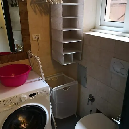 Urbana 33 3*