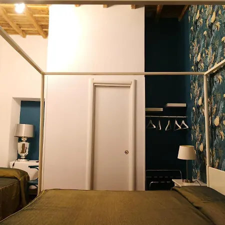 Urbana 33