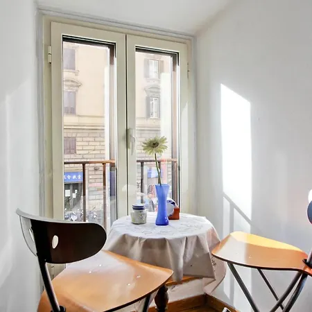 House Apartment *