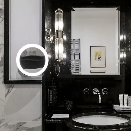בית הארחה Ricciardelli Luxury - Piazza Di Spagna 2*