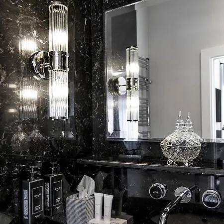 Ricciardelli Luxury - Piazza Di Spagna בית הארחה 2*