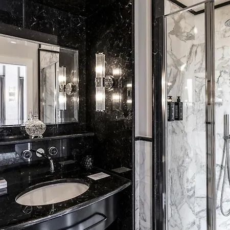 Ricciardelli Luxury - Piazza Di Spagna בית הארחה