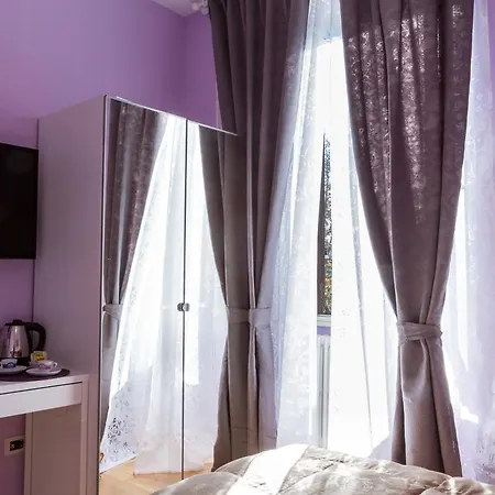 Bevilacqua Bed Santa Croce *