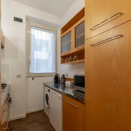 Testaccio & Piazza Liberatrice Apartment *