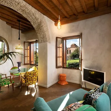 Manfredi Palm Apartment