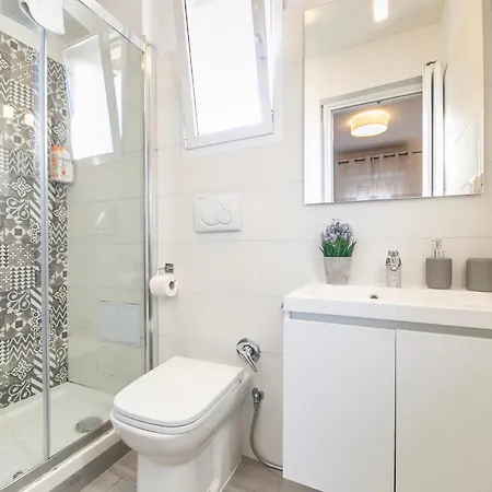 Apartment San Peter Raffy's House Rome