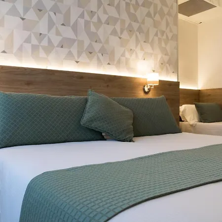 Pacific Hotel 3*