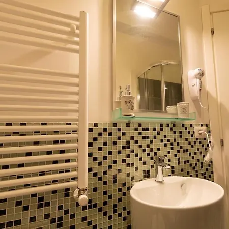 Cento Passi Dal Vaticano Bed & Breakfast