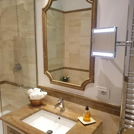 Saint Peter's Place Via Catone Apartment *