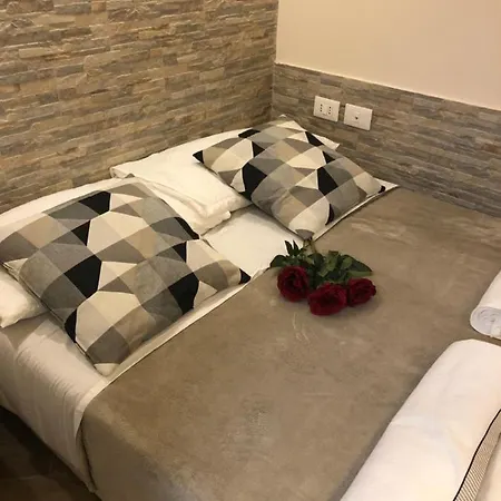 Arco Di Parma Centro Apartament