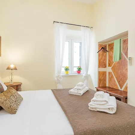 La Maison Nel Centro Storico Di Apartment Rome