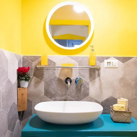 Trastevere Colorful With Terrace! Apartment