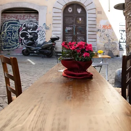 Trastevere Colorful With Terrace! Apartment