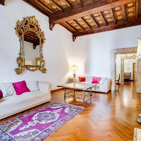 Storico A Pochi Passi Da Piazza Navona Apartment
