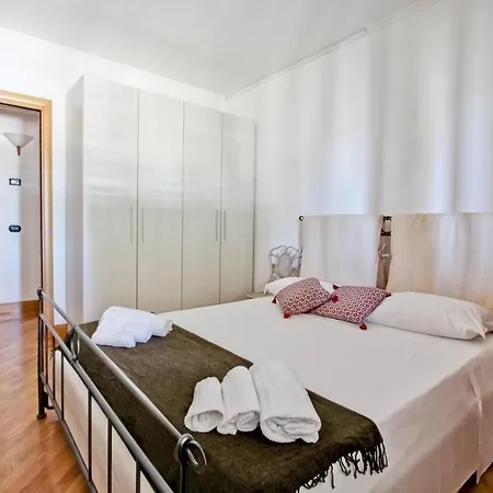 Apartment Cozy Terrace Close To Eataly And Metro Piramide